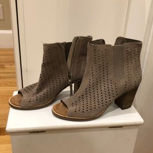 Tom’s peek toe booties